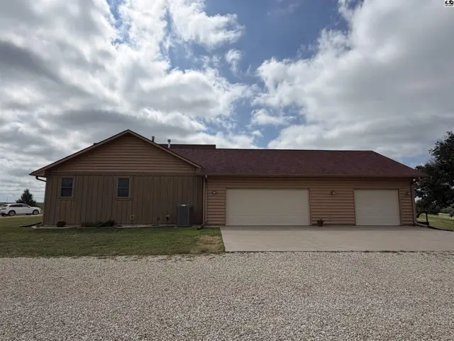 Photo of 2211 14th Ave, Lindsborg, KS