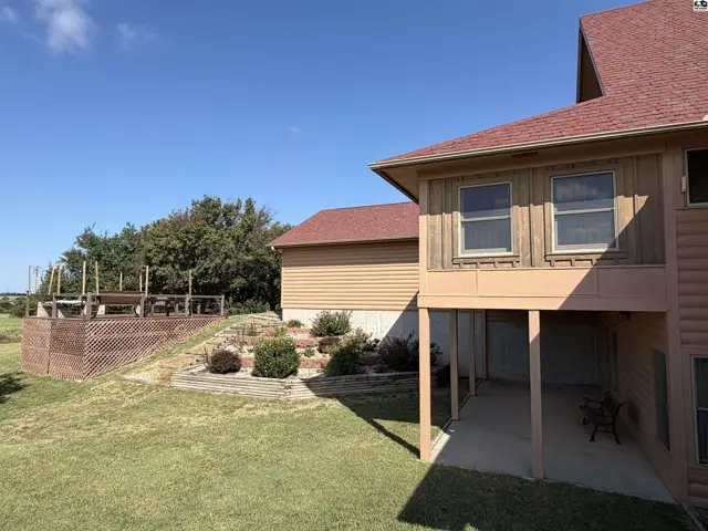 Photo of 2211 14th Ave, Lindsborg, KS