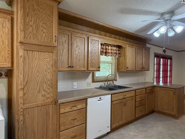 Photo of 1458 N Maple St, McPherson, KS