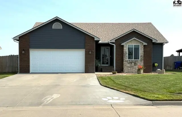 Photo of 1956 Cochise Ave, McPherson, KS