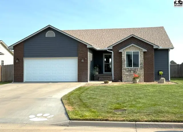 Photo of 1956 Cochise Ave, McPherson, KS