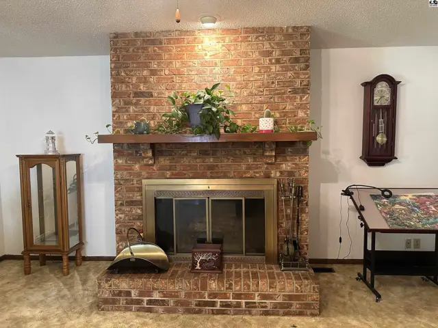 Photo of 4504 Foothill Dr, Hutchinson, KS