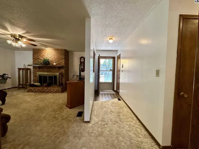 Photo of 4504 Foothill Dr, Hutchinson, KS