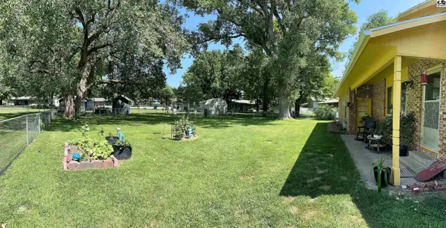 Photo of 4504 Foothill Dr, Hutchinson, KS