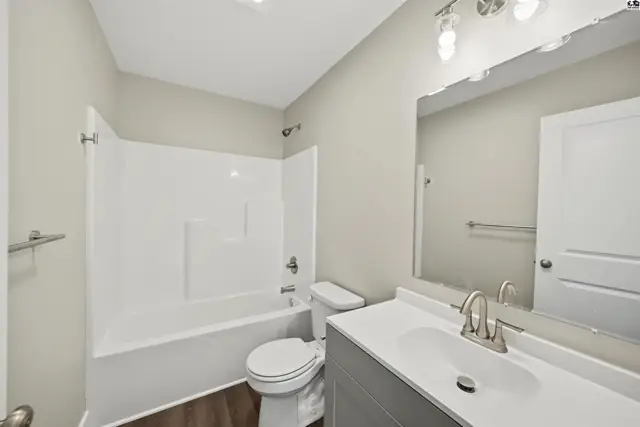 Photo of 2710 Amelia Ln, Salina, KS