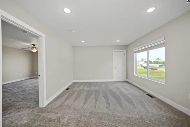 Photo of 2710 Amelia Ln, Salina, KS