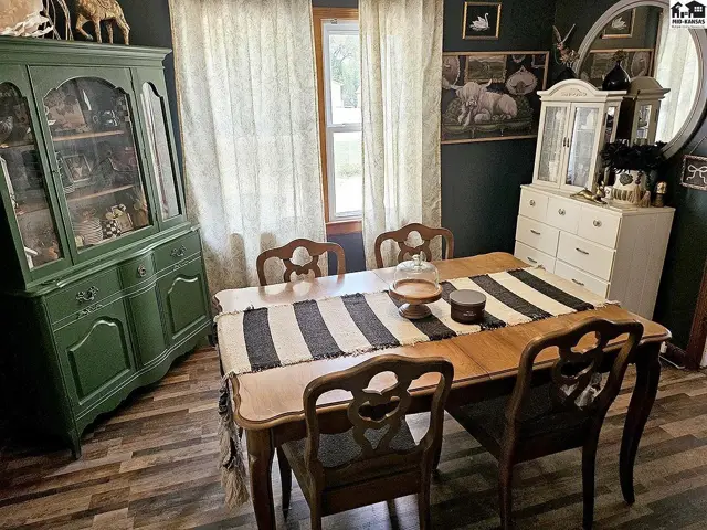 Photo of 452 N Maxwell St, McPherson, KS