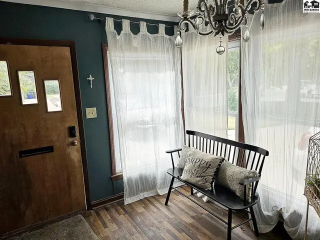 Photo of 452 N Maxwell St, McPherson, KS