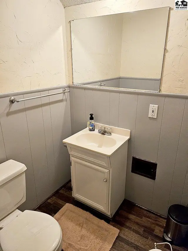 Photo of 452 N Maxwell St, McPherson, KS