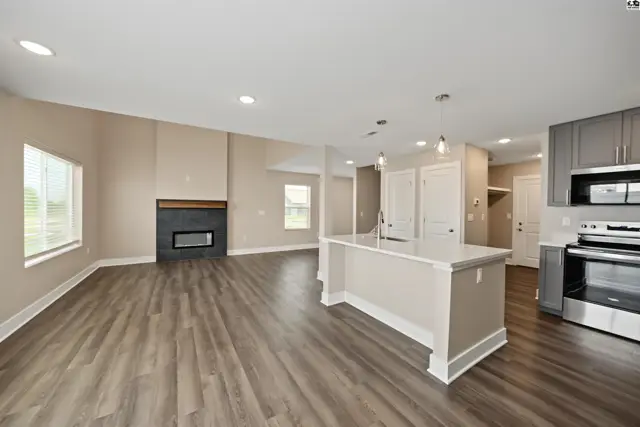 Photo of 2704 Amelia Ln, Salina, KS