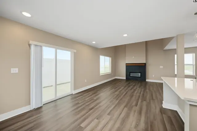 Photo of 2704 Amelia Ln, Salina, KS