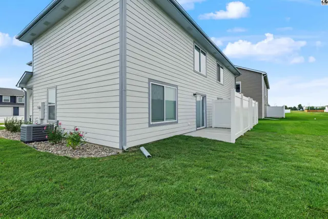 Photo of 2704 Amelia Ln, Salina, KS