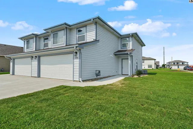Photo of 2704 Amelia Ln, Salina, KS