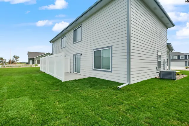 Photo of 2706 Amelia Ln, Salina, KS