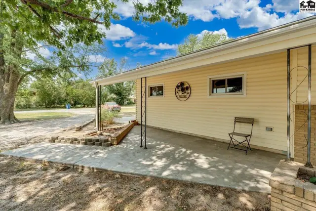 Photo of 1500 E 35th Ave, Hutchinson, KS