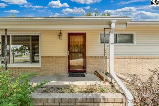 Photo of 1500 E 35th Ave, Hutchinson, KS