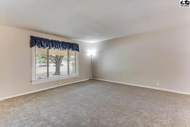 Photo of 1500 E 35th Ave, Hutchinson, KS