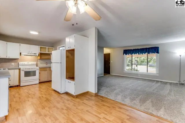 Photo of 1500 E 35th Ave, Hutchinson, KS