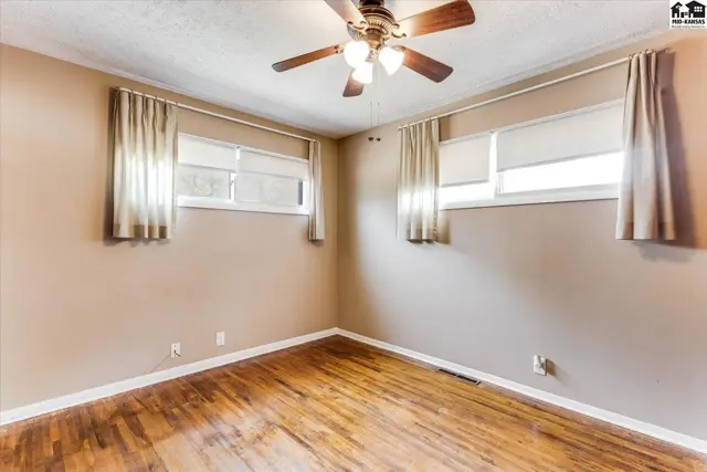 Photo of 1500 E 35th Ave, Hutchinson, KS
