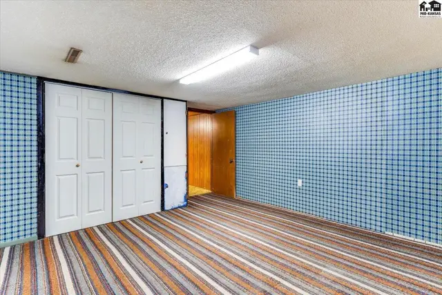 Photo of 1500 E 35th Ave, Hutchinson, KS