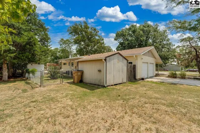 Photo of 1500 E 35th Ave, Hutchinson, KS