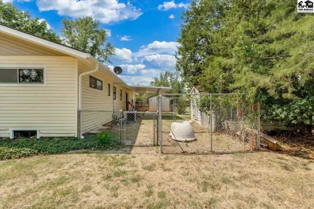Photo of 1500 E 35th Ave, Hutchinson, KS