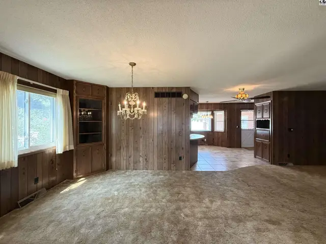 Photo of 705 S Douglas, Lyons, KS
