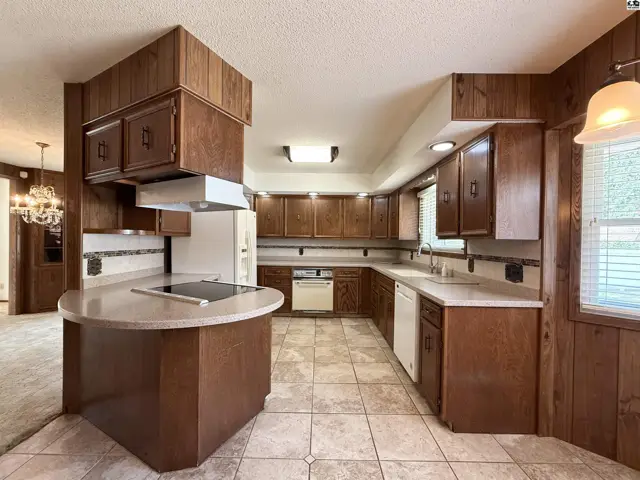 Photo of 705 S Douglas, Lyons, KS