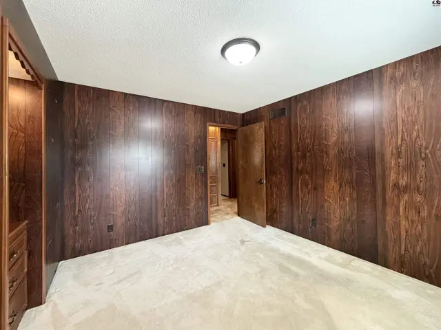 Photo of 705 S Douglas, Lyons, KS