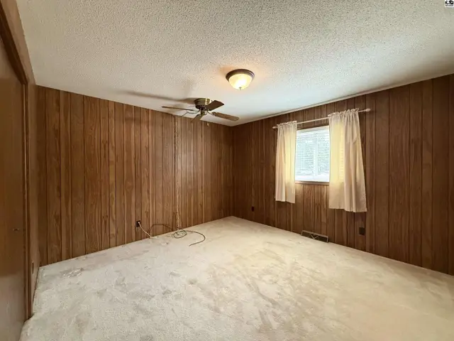 Photo of 705 S Douglas, Lyons, KS