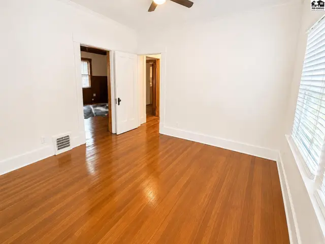 Photo of 1405 N Main St., Hutchinson, KS