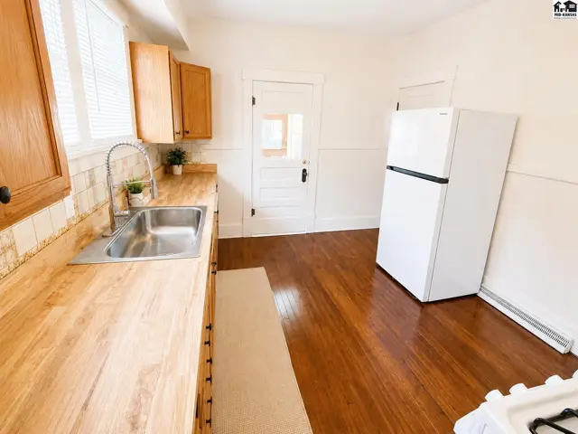 Photo of 1405 N Main St., Hutchinson, KS