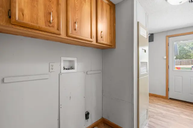 Photo of 300 Williamson Dr, Hutchinson, KS