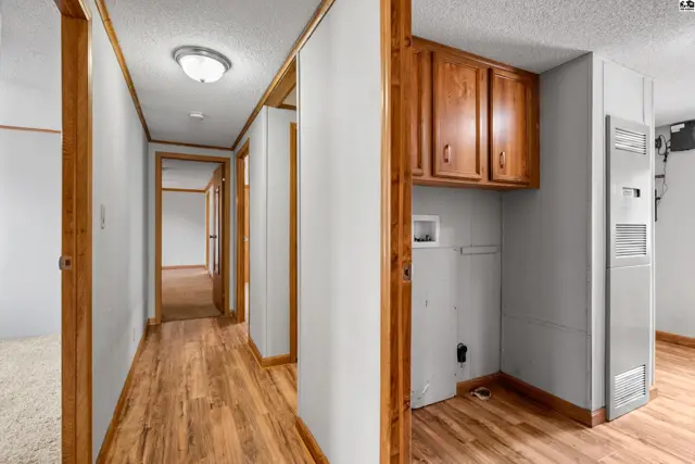 Photo of 300 Williamson Dr, Hutchinson, KS