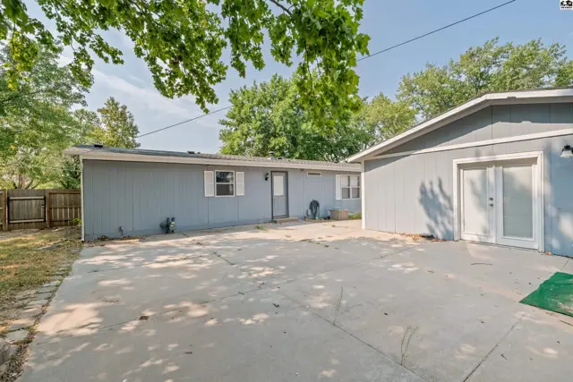 Photo of 300 Williamson Dr, Hutchinson, KS