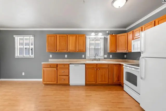 Photo of 300 Williamson Dr, Hutchinson, KS
