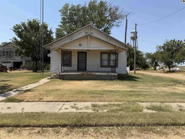 Photo of 201 Moore St, Coats, KS