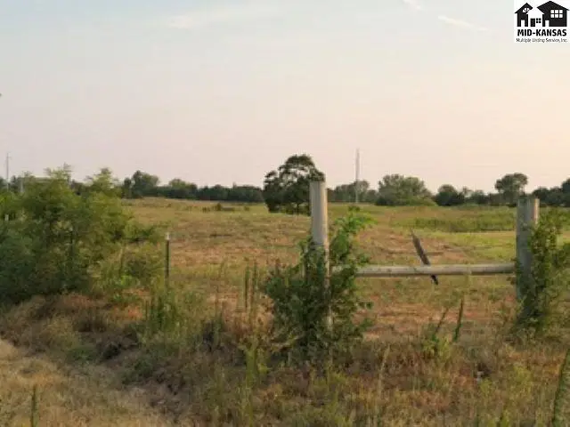 Photo of 00000 N Lorraine St, Hutchinson, KS