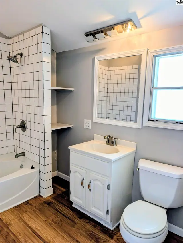 Photo of 303 N Swedonia St, Marquette, KS