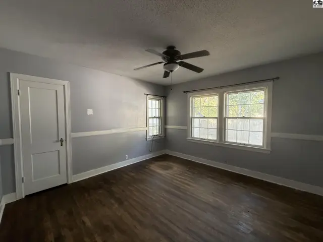 Photo of 119 W 15th Ave, Hutchinson, KS