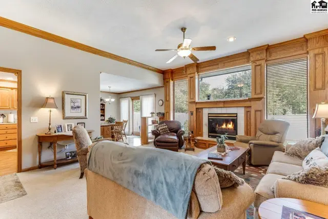 Photo of 506 E 39th Ct, Hutchinson, KS