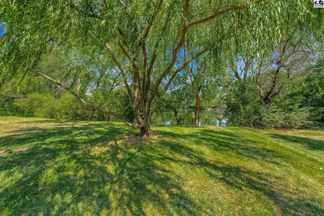 Photo of 14302 E Twinlake Dr, Wichita, KS