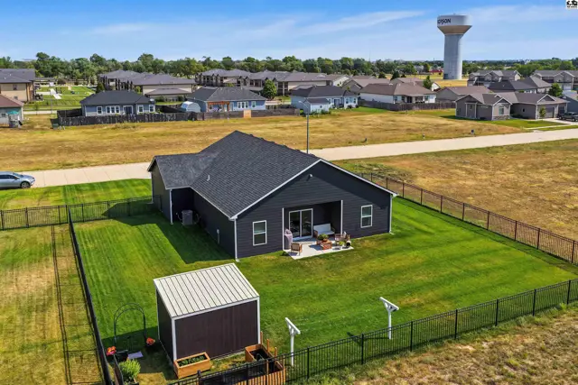 Photo of 1416 Curtiss Dr, McPherson, KS