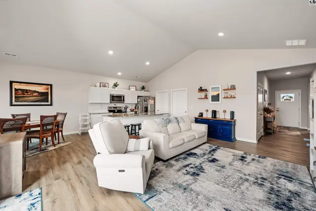 Photo of 1416 Curtiss Dr, McPherson, KS