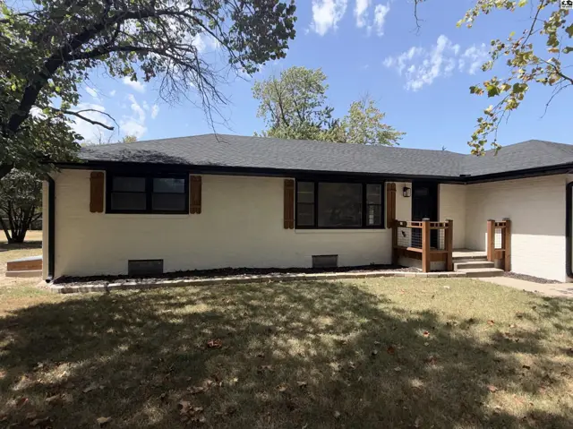 Photo of 2803 N Monroe St, Hutchinson, KS