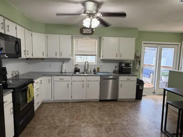 Photo of 1513 Manchester St, McPherson, KS