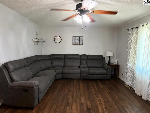 Photo of 1513 Manchester St, McPherson, KS