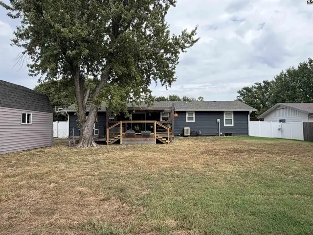 Photo of 1513 Manchester St, McPherson, KS