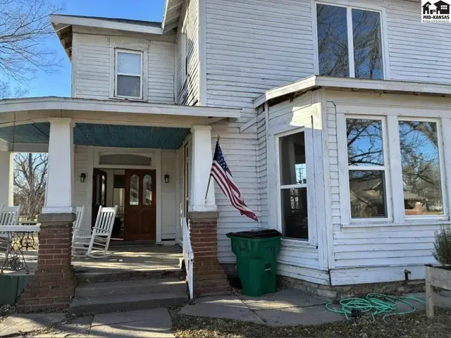 Photo of 609 Main St, Florence, KS