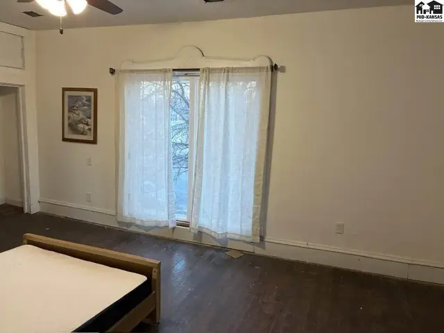Photo of 609 Main St, Florence, KS